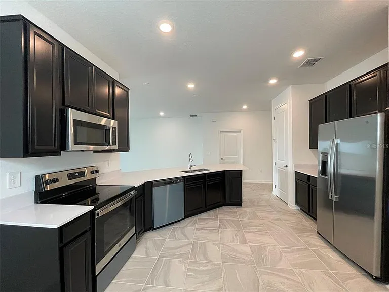 835 Ofanto Way — Photo 17