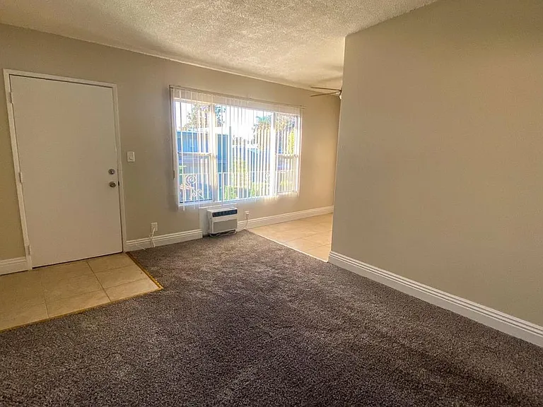 142 S Princeton Ave — Photo 5