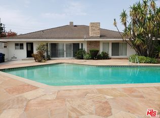 7050 Arizona Ave, Los Angeles, CA 90045