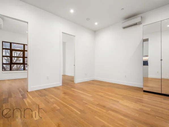 163 Graham Avenue image 1 of 27