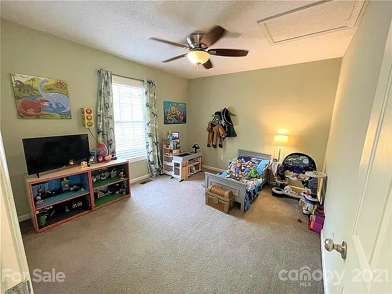 17 Grove Garden Ave — Photo 19