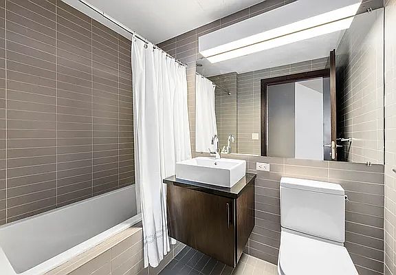 5th image of 150 Myrtle Ave APT 2904