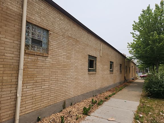 3rd image of 2859 W Lexington St