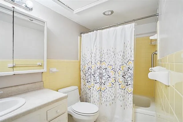 2732 Whitney Pl #209 — Photo 15