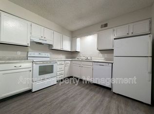 320 Lincoln St APT 8, Seward, NE 68434