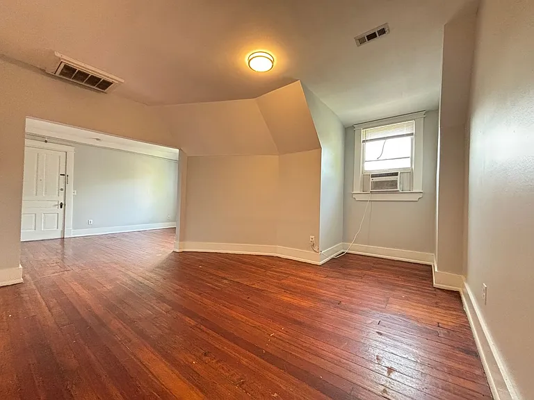 1406 S. 1st Street — Photo 23