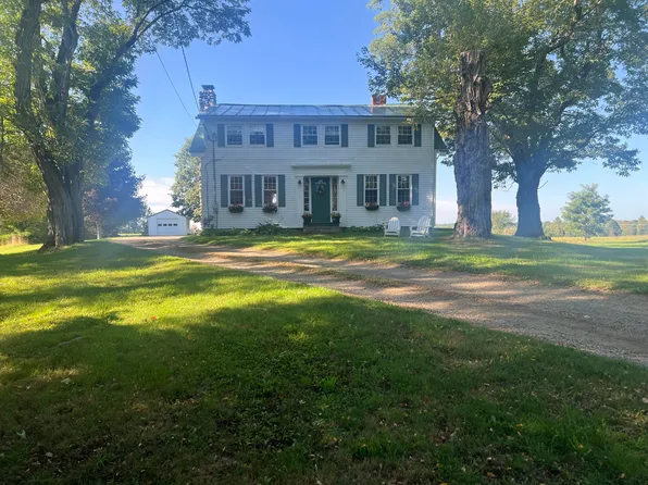 335 Weeks Mills Rd, China, ME 04358