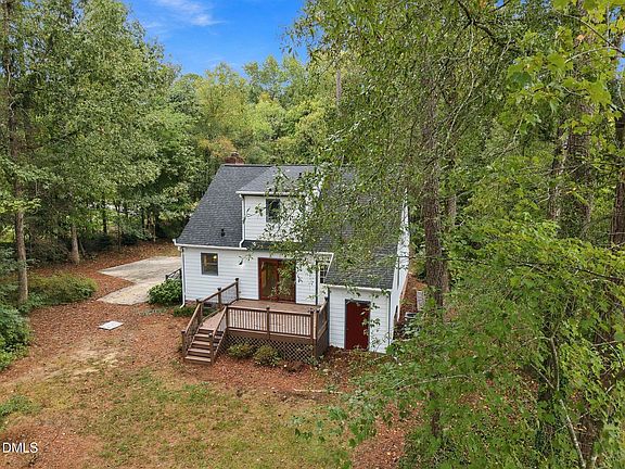 4th image of 1301 Raybon Dr