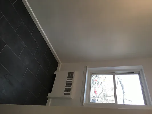 Rented by Alex Tembelis, LREB | media 72