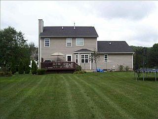 2nd image of 10 Plum Ct