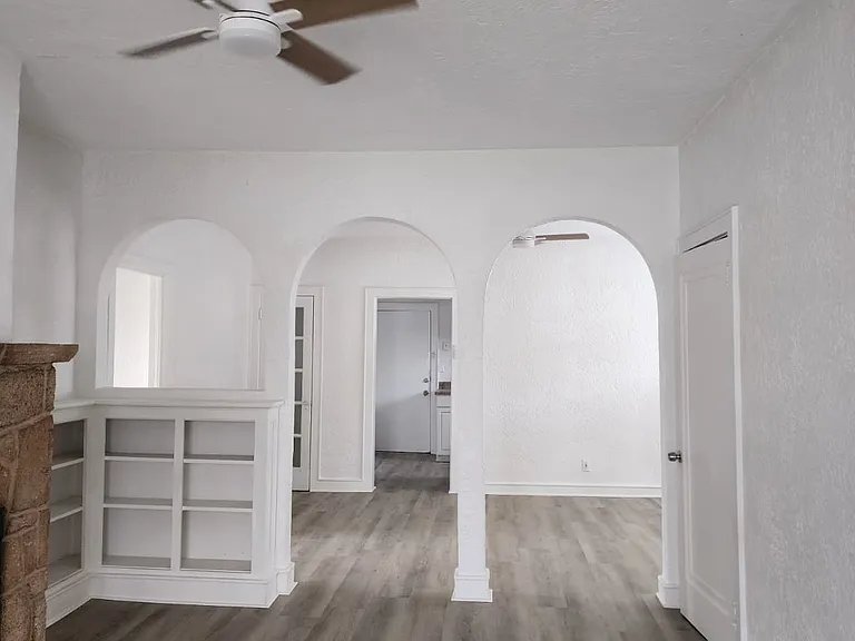 20 E Avenue B #1 — Photo 19