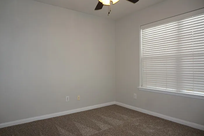 10037 Quail Glen Dr — Photo 13
