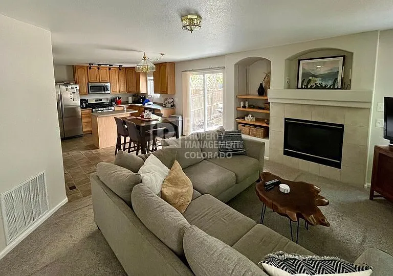 1726B Fossil Creek Pkwy — Photo 3