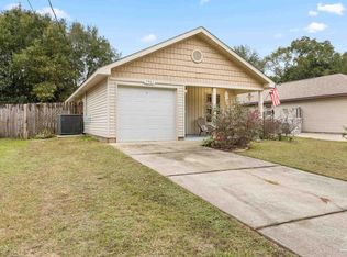 3963 Edgefield St, Pace, FL 32571