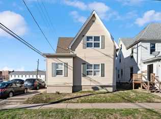 357 E Hickory St, Kankakee, IL 60901