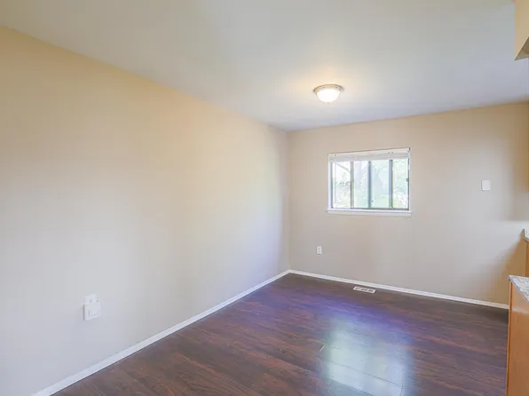 22 Bannock Ct, Randallstown, MD 21133