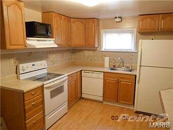 2nd image of 5932 Rockland Ln