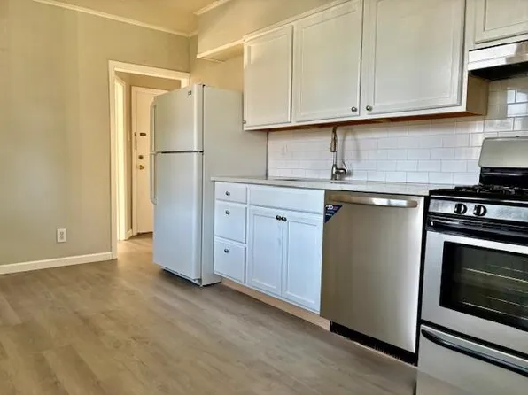 742 Avenue A image 3 of 23