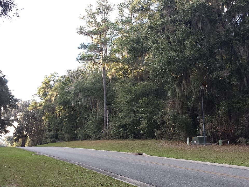 2nd image of 945 Se Evergreen Drive
