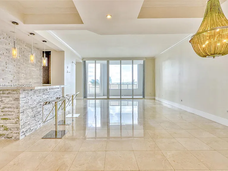 848 Brickell Key Dr #306 — Photo 3