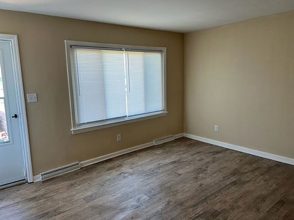 3rd image of 229 Edison Ave #0