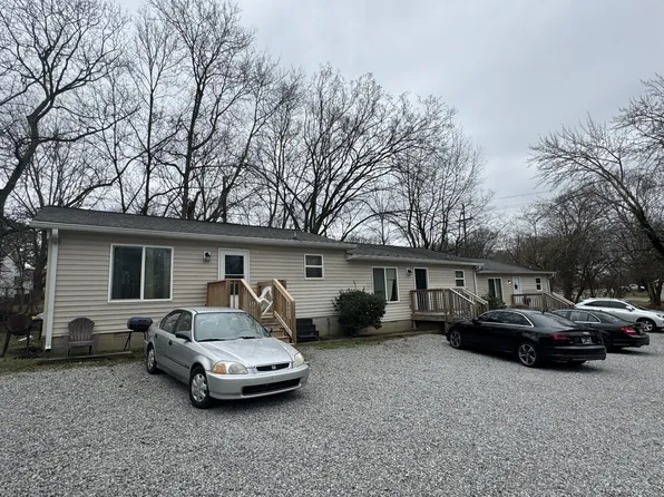 1315 Givens Ln, Clarksville, TN 37040