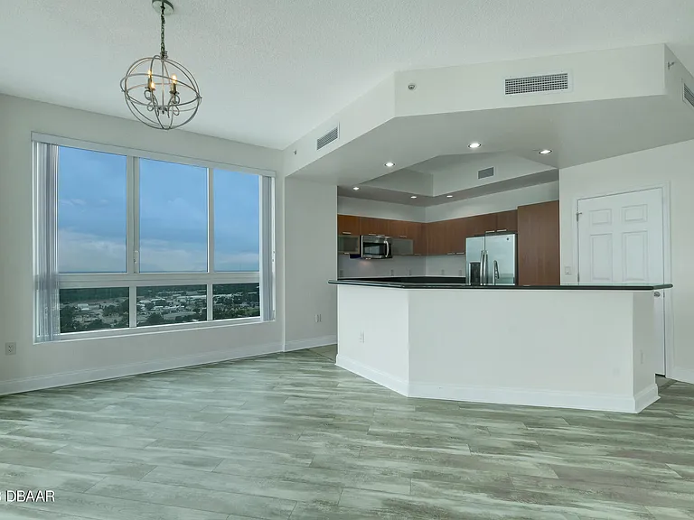 241 Riverside Dr #2509 — Photo 5