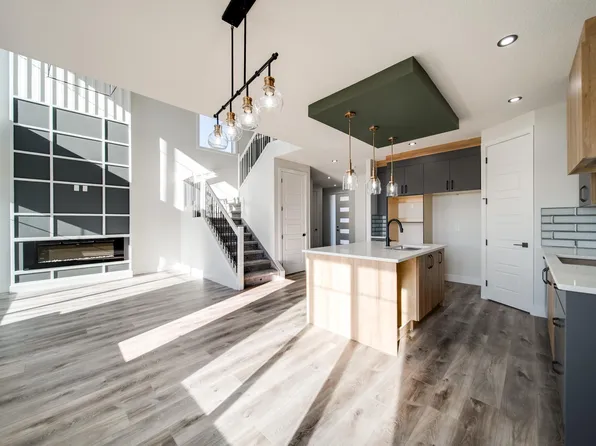 8515 183rd Ave NW, Edmonton, AB T5Z 0S8