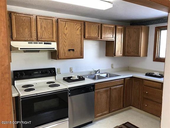 4th image of 2116 Eagan Ave