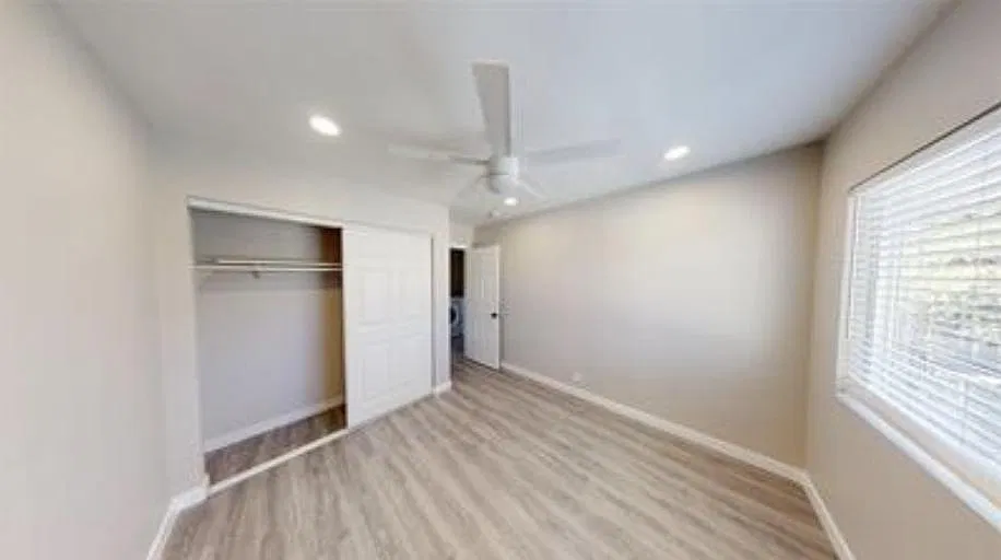 4 bed, 1200 sqft, $6,300 — Photo 2