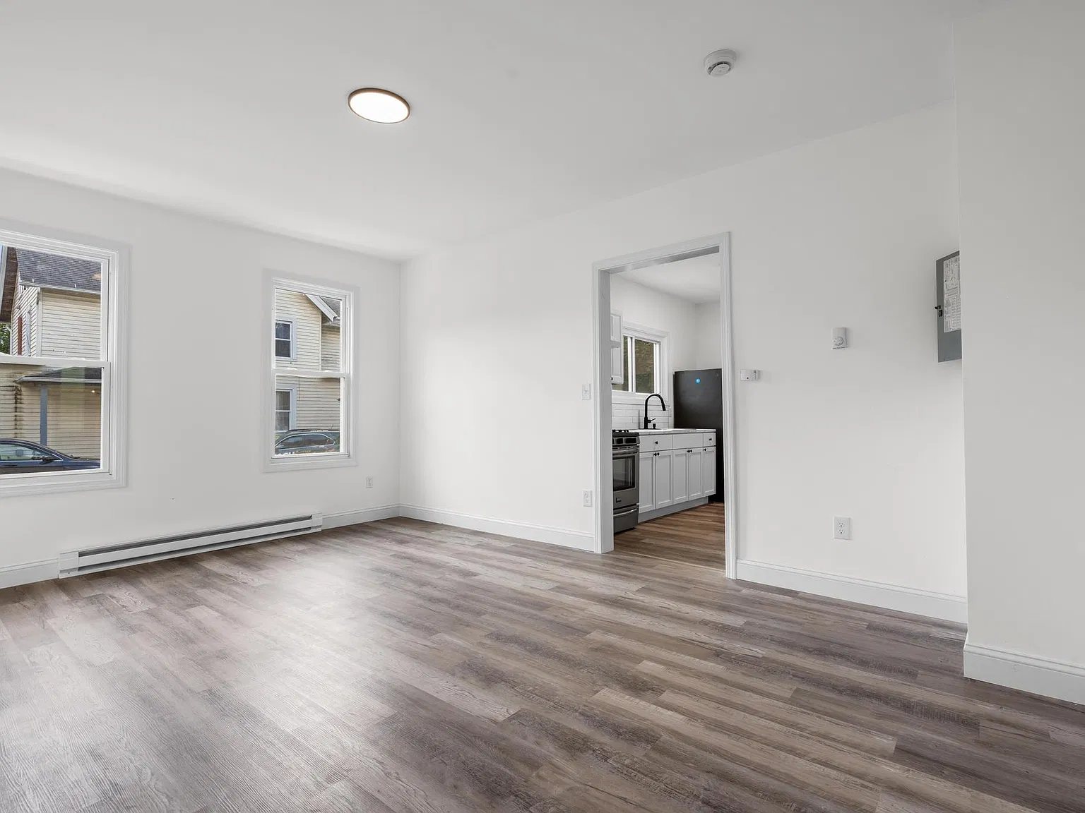 28 Coen St — Photo 1
