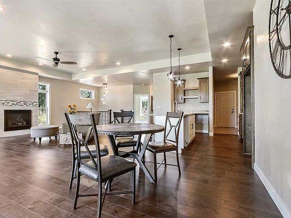 5th image of 616 Olde River Ct
