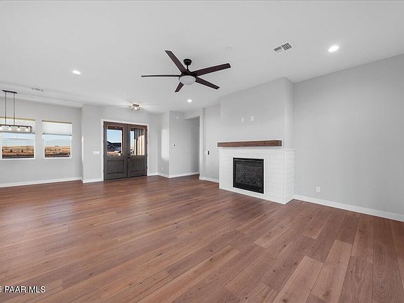 3rd image of 6911 E Camden Ln