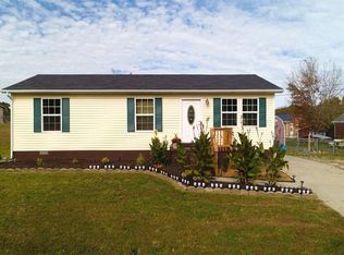 50 Ridge Rd, Irvine, KY 40336