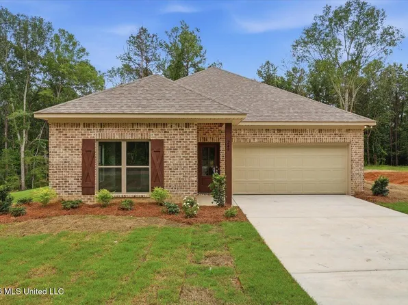 249 Smith Dr, Mendenhall, MS 39114