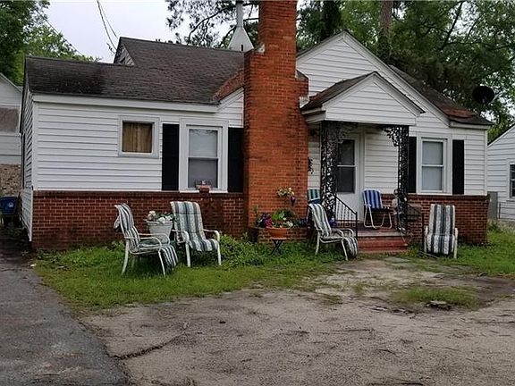 2nd image of 104 Brainerd Ave