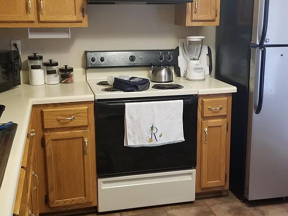 2nd image of 7074 Foxhall Dr