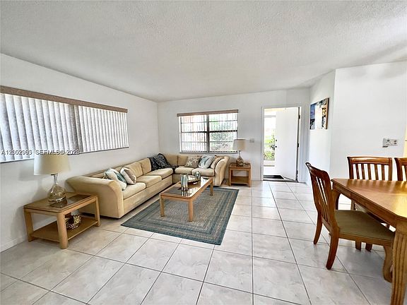 4th image of 501 Blue Heron Dr APT 121-A