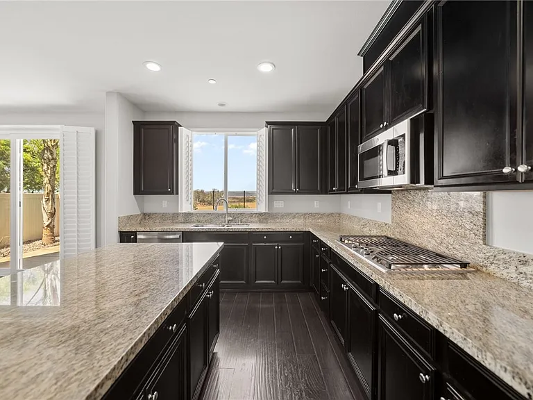 37749 Fiesta Flower St — Photo 13