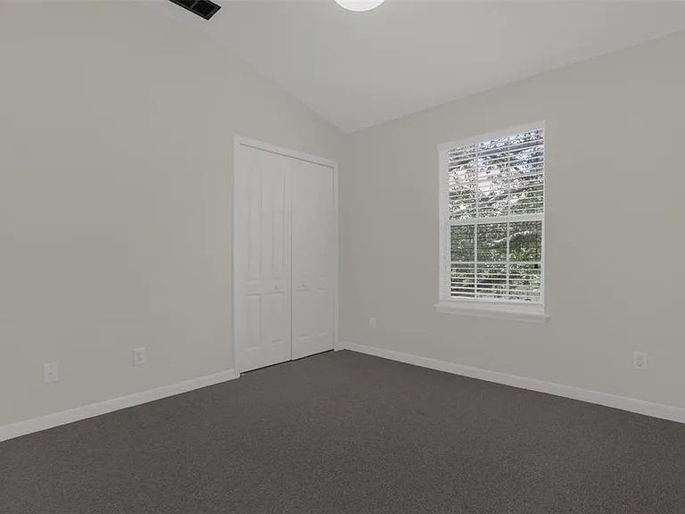 740 Ashworth Overlook Dr #B — Photo 18