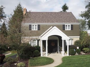 190 Parkridge Ln, Pittsburgh, PA