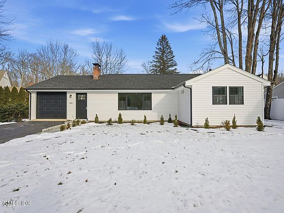 2nd image of 101 Parade Hill Rd