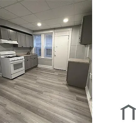 881 Main Ave #2