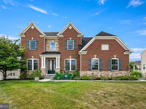 602 Dolmens Ln, Malvern, PA 19355