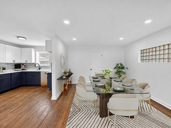 3rd image of 8218 S Yates Blvd