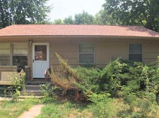 3614 SE Truman Ct, Topeka, KS 66605