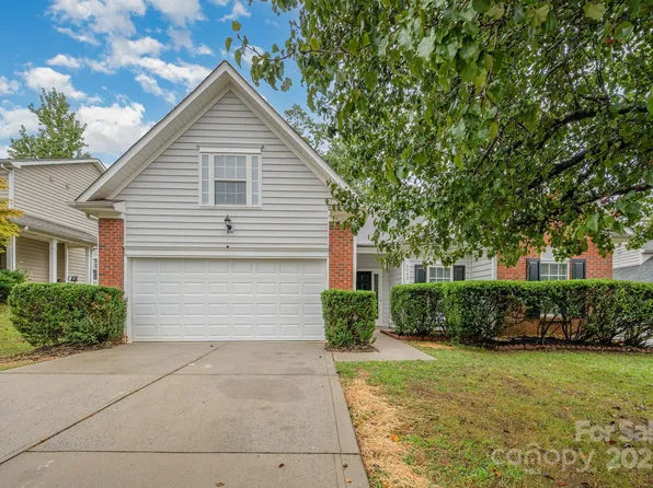 6043 Shining Oak Ln, Charlotte, NC 28269