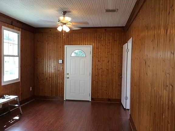 2nd image of 570 Avenue F