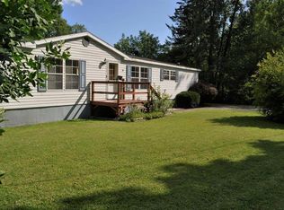 28 Queen Anne Dr, Fort Ann, NY 12827