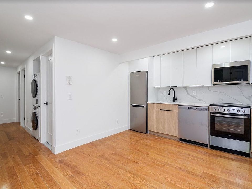 1st image of 32 Avenue A APT 1